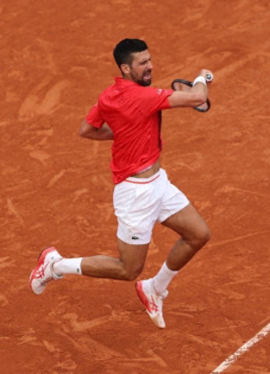 德约科维奇爆冷击败曼联,突破纪录引爆全场!的简单介绍 德约科维奇爆冷击败曼联,突破纪录引爆全场!的简单介绍