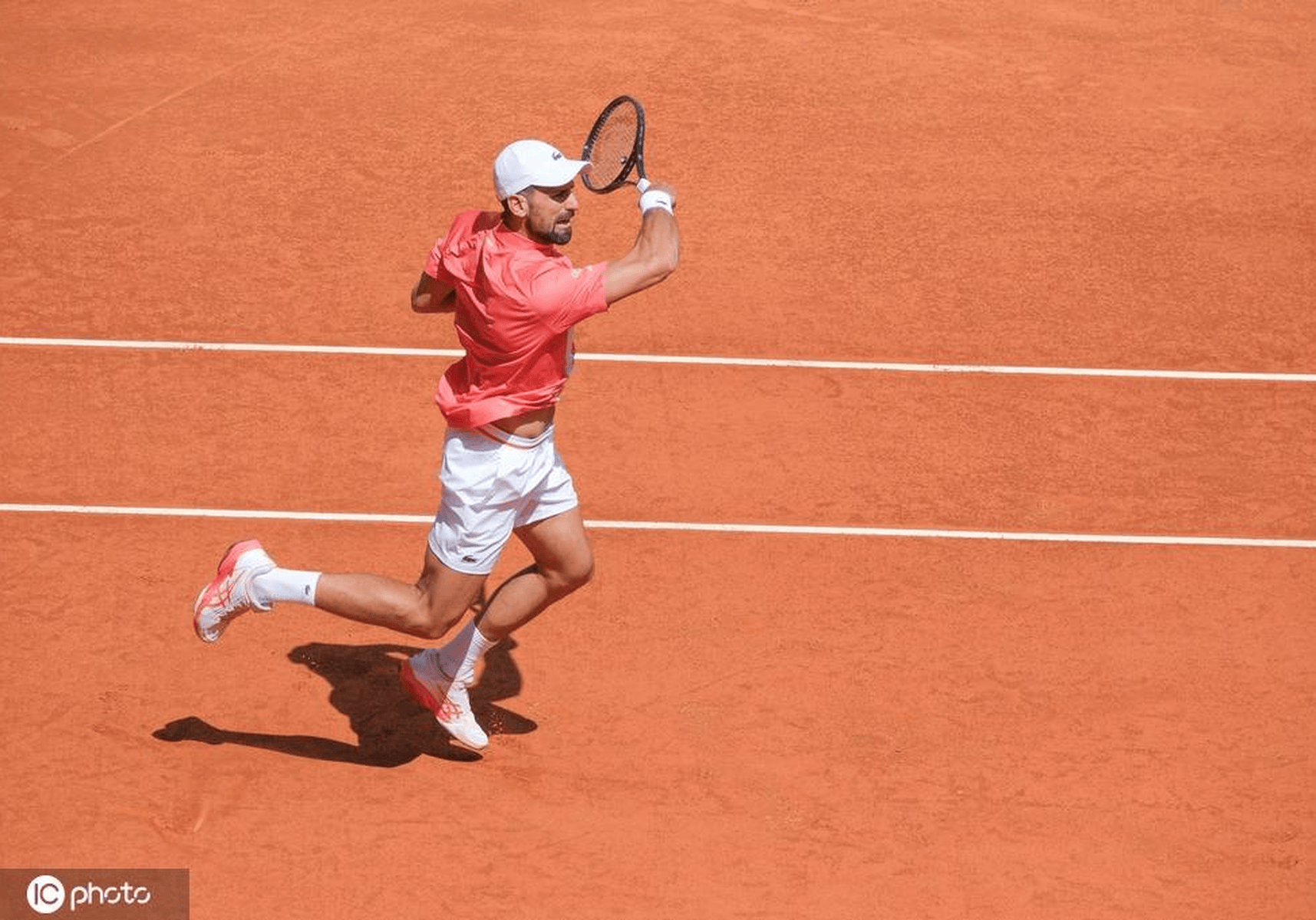 德约科维奇爆冷击败曼联,突破纪录引爆全场!的简单介绍 德约科维奇爆冷击败曼联,突破纪录引爆全场!的简单介绍